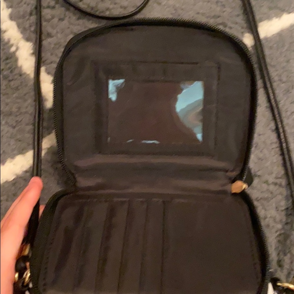 Purse - Picture 3 of 3